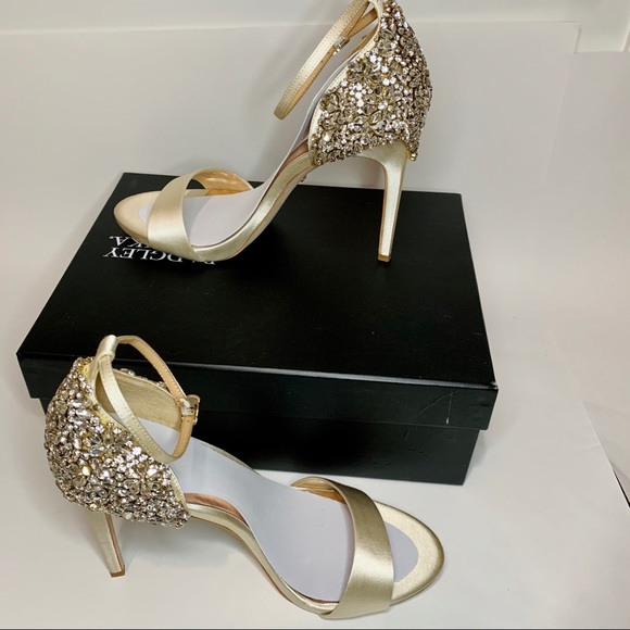 Badgley Mischka Eleanor Sandal Ivory Satin Sz 9.5 - Picture 6 of 14